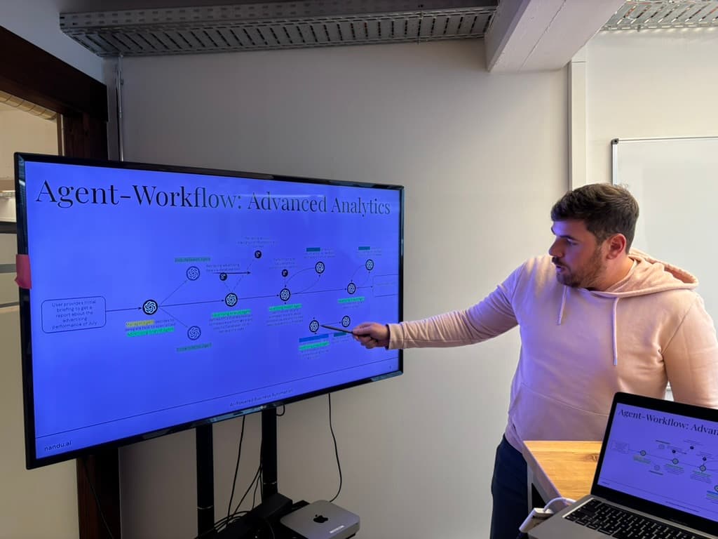 Roberto presenting the Nandu agent workflow architecture